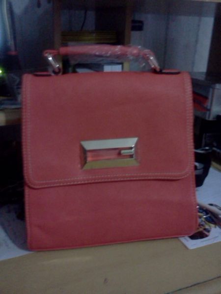 Bolsa de couro ecologico ROSA  CLICLETE